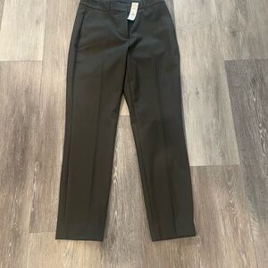 White House Black Market Elle Slim Ankle High Rise 4R NWT